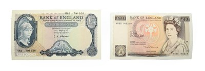Lot 4236 - Great Britain, 2 x Uncirculated Notes.   1984 - 1986 ten pounds. AN65 146219. P. 379c....