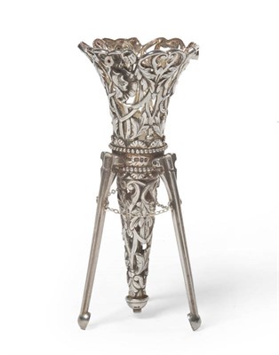 Lot 264 - An Elizabeth II Posy Holder, maker's mark FI, London 1993, the flared cast openwork foliate...