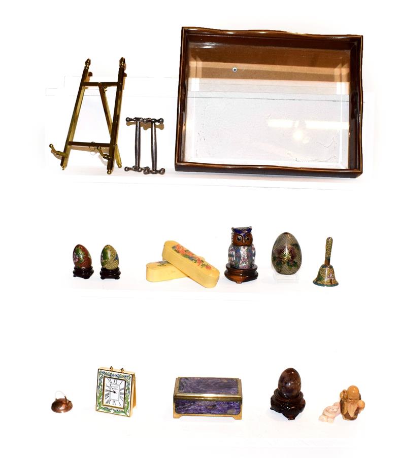 Lot 34 - A tray of assorted items to include blue John egg on stand, gilt metal easel, Russian charoite...
