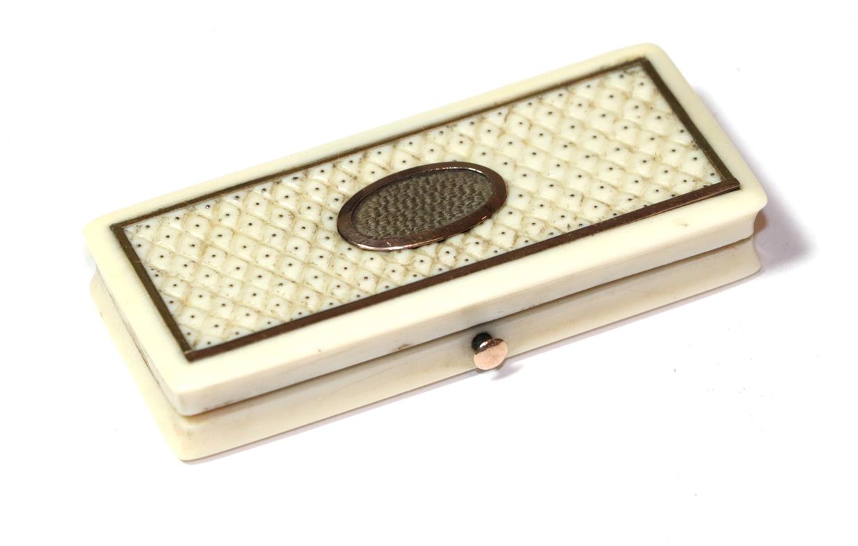 Lot 114 - An early 19th century ivory toothpick case,