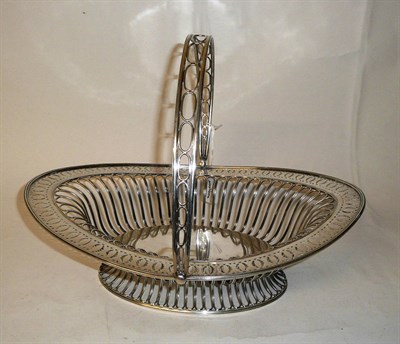 Lot 277 - An Edward VII Basket, E J Greenburg, Birmingham 1909, in 18th century style, the oval foot...