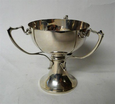 Lot 279 - An Edward VII Cup, maker's mark worn, Birmingham 1904, the high pedestal foot supporting a...