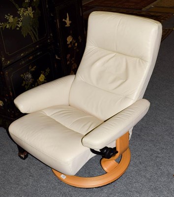 Lot 1367 - Ekornes Stressless easy chair