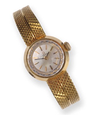 Lot 378 - A Lady's 18ct Gold Wristwatch, signed Omega, circa 1965, (calibre 484) 17-jewel lever movement...