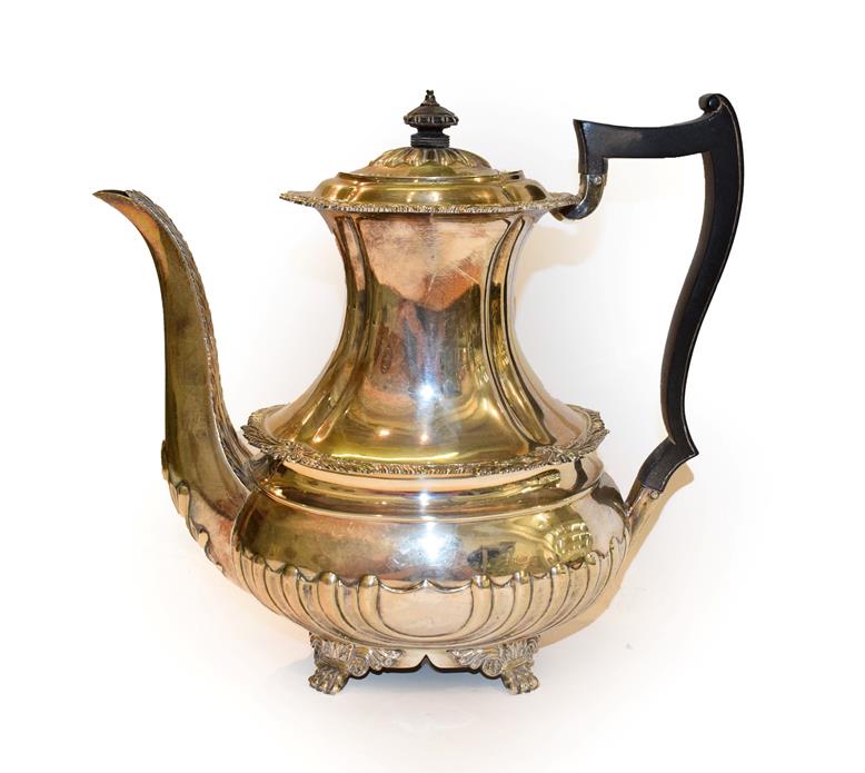 Lot 165 - A George V silver coffee-pot, by Thomas Bradbury and Sons Ltd., Sheffield, 1919, with hardwood...
