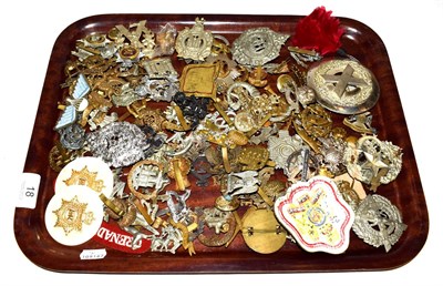 Lot 18 - A tray of assorted military cap badges etc including King's own Scottish Borderers, Argyl &...