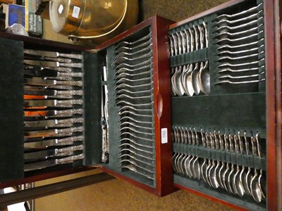 Lot 182 - A canteen of silver plated cutlery in the King's pattern, a cased set of six George V silver...