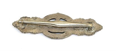 Lot 97 - A German Third Reich U-Boat Combat Clasp, Silver Class, the reverse with moulded mark ENTWERF AUSF.