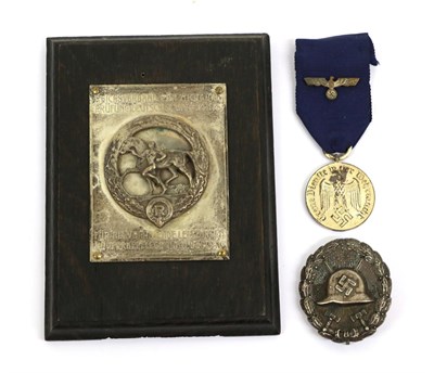 Lot 100 - A German Third Reich Award for Outstanding Care and Keeping of Horses, in the form of a white metal