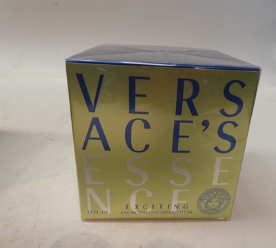 Lot 20 - Assorted dummy factices and scent bottles including boxed miniatures comprising Versace, Kenso,...