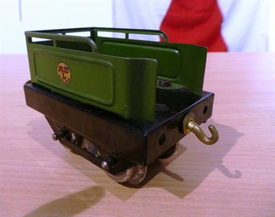 Lot 3189 - Hornby O Gauge Great Northern Train Set (1920/21) consisting of c/w 0-4-0 locomotive 2710 green...