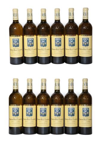 Lot 2024 - Château Smith Haut Lafitte 2000, Pessac-Léognan, Blanc (twelve bottles)