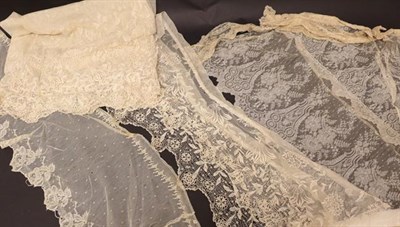 Lot 2024 - Early 20th Century Lace, including a ladiy's triangular shoulder capelet with a scalloped hem...