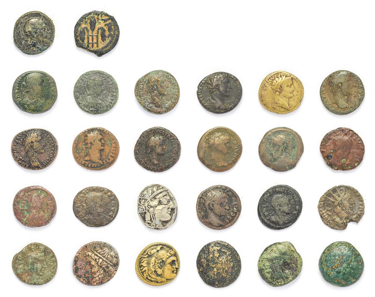 Lot 4013 - Ancient Rome, Research Group. A Miscellany of 15 x Base Metal Coins including a brass sestertius of