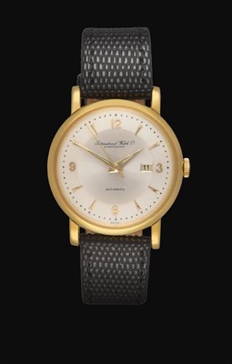 Lot 2127 - An 18 Carat Gold Automatic Calendar Centre Seconds Wristwatch, signed International Watch...