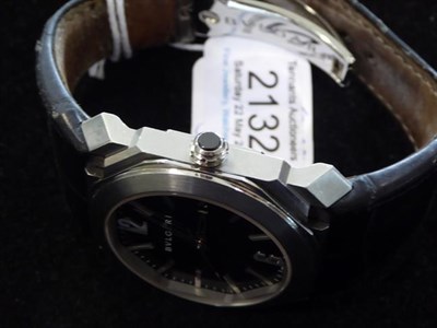 Lot 2132 - A Stainless Steel Automatic Calendar Centre Seconds Wristwatch, signed Bulgari, model: Octo,...