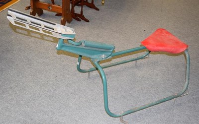 Lot 1212 - A manual clay pigeon trap, 136cm length