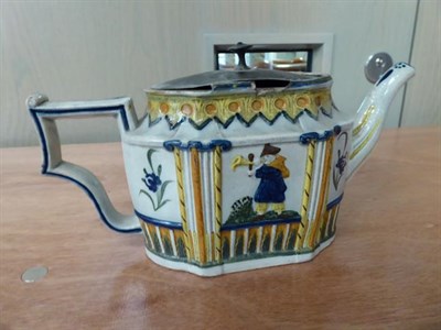 Lot 2 - A Hawley pearlware teapot, moulded with chinoiserie figures and decorated in Pratt colours,...