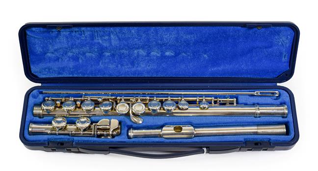 Lot 3028 - Yamaha Flute 211S no.193871 (in manufacturers hard case)