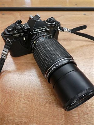 Lot 3128 - Pentax Camera Group ME Super with SMC Pentax-M f4.5 80-200mm lens; MX with SMC Pentax-M f2 28mm...