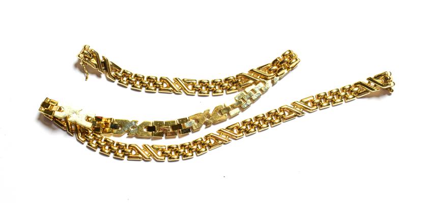 Lot 68 - A 9 carat gold fancy link necklace, length 42.5cm