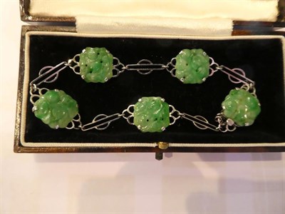 Lot 98 - A Chinese jade bracelet, stamped '9CT', length 18.5cm