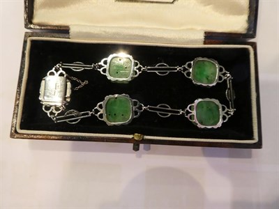 Lot 98 - A Chinese jade bracelet, stamped '9CT', length 18.5cm