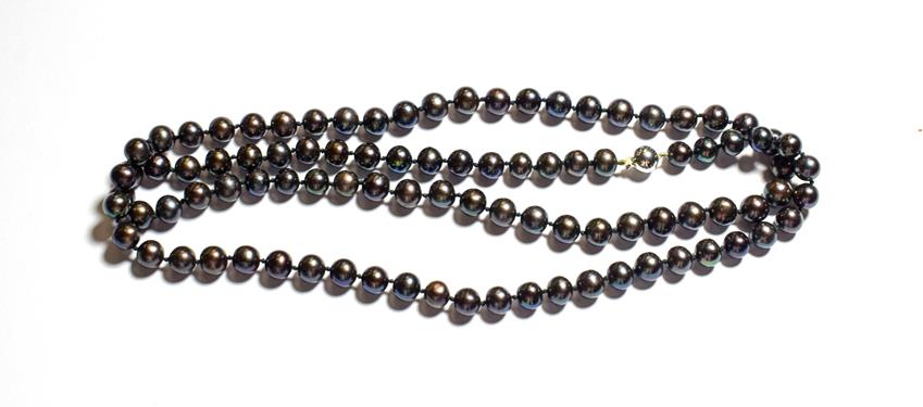 Lot 118 - A black cultured pearl necklace, length 96cm