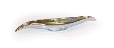 Lot 316 - An Elizabeth II silver dish, by Frank Cobb and Co. Ltd., Sheffield, 1986, elongated boat shaped and