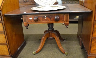 Lot 1173 - A Regency mahogany Pembroke table