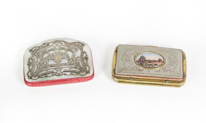 Lot 42 - A Victorian Silver and Mother-of-Pearl Purse, oblong, the cover with silver foliage scroll overlay