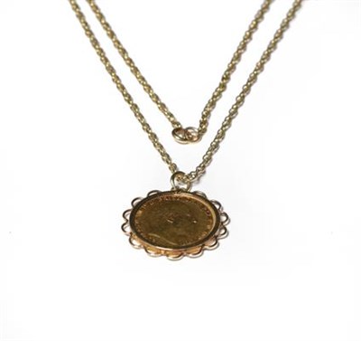 Lot 196 - A 1902 sovereign mounted as a pendant on chain, pendant length 3.2cm, chain length 51cm