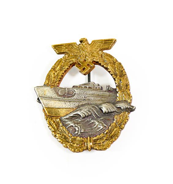 Lot 94 - A German Third Reich E-Boat Badge, Second Pattern, in gilt metal with silver plated centre, the...