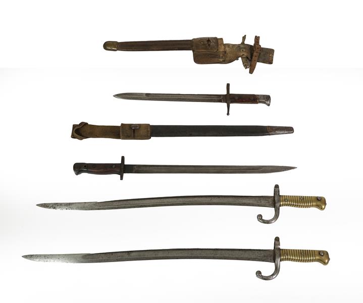 Lot 132 - Two French M1866 Chassepot Yataghan Sword Bayonets, one engraved St.Etienne, 1871 to the back...