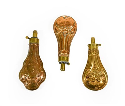 Lot 166 - A 19th Century Copper Violin Shape Powder Flask by G W & J W Hawksley, each side of the body...