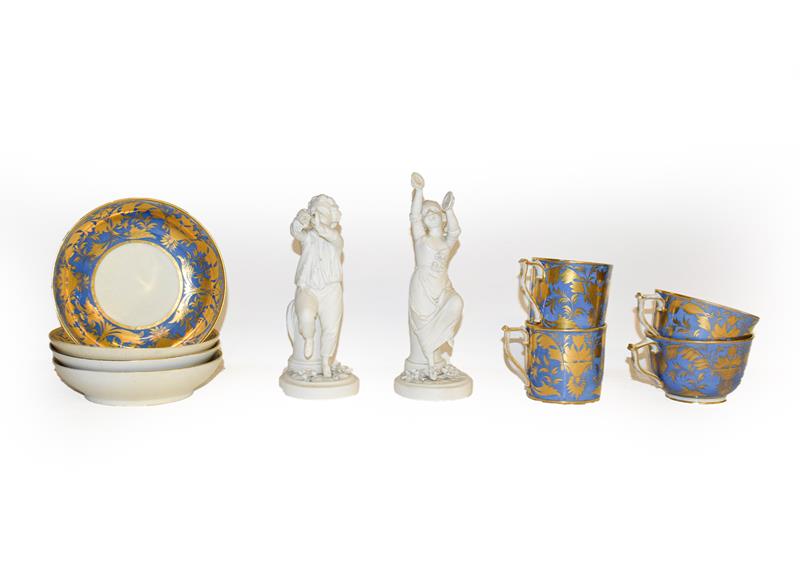 Lot 27 - A tray of 18th century and later English porcelain including Caughley teawares with wet blue...