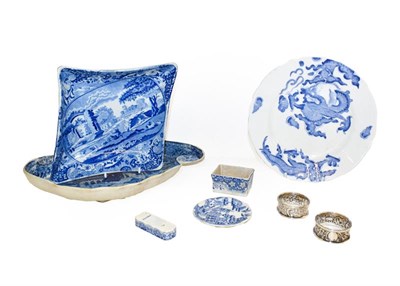 Lot 85 - A quantity of ceramics and glass including a pair of 18th century Chinese plates, Royal Chelsea...