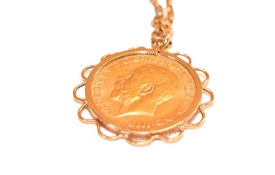 Lot 182 - A 1913 sovereign mounted as a pendant on chain, chain length 49.5cm