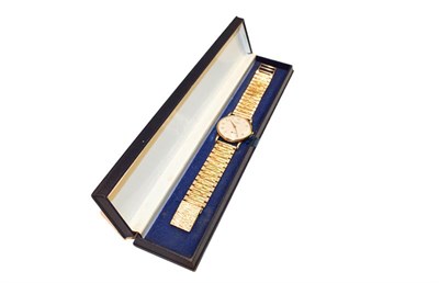 Lot 208 - A 9 carat gold wristwatch signed Rotary, bracelet clasp with a 9 carat gold hallmark