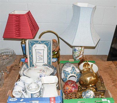 Lot 353 - Four boxes of modern ceramics and metalwares, together with a brass coal scuttle, a table lamp with
