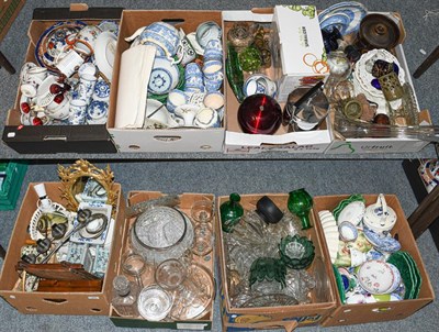 Lot 393 - Assorted ceramics and glass etc, including Majolica leaf dishes, Chinese export porcelain teawares