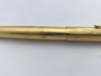 Lot 2055 - An Elizabeth II Gold Fountain-Pen and Pencil, by Parker, London, 1960, 18ct, each with...