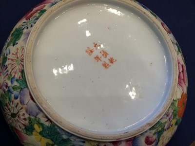 Lot 153 - A Chinese Porcelain Box and Cover, Qianlong reign mark but not of the period, of circular...