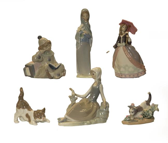 Lot 54 - Six various Lladro figures and models