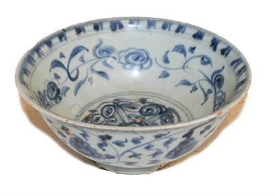 Lot 63 - A quantity of 18th century Chinese blue and white 'shipwreck' porcelain, including: two covered...