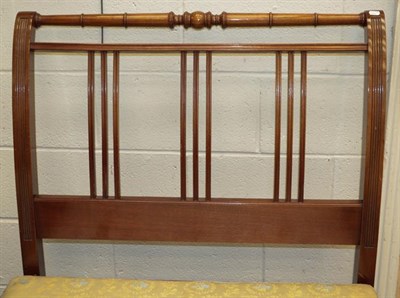 Lot 1122 - A pair of mahogany single bed frames, with bed bases (2)
