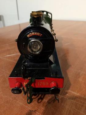 Lot 3238 - Hornby Series O Gauge E220 Special Locomotive 4-4-0 Southern 1759 20 volt, with tender 1759...