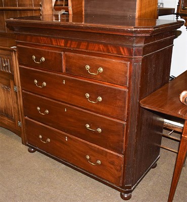 Lot 1119 - A Regency mahogany four-height chest of drawers with cantered corners with reeded mouldings and...