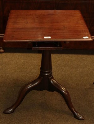 Lot 1166 - A George III mahogany tripod table on cabriole legs and pointed pad feet, with bird cage base, 55cm