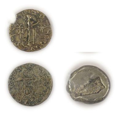 Lot 2004 - 2 x Indo-Scythian Coins comprising: Azes I silver tetradrachm, obv. BASILEOS BASILEON MEGALOU...